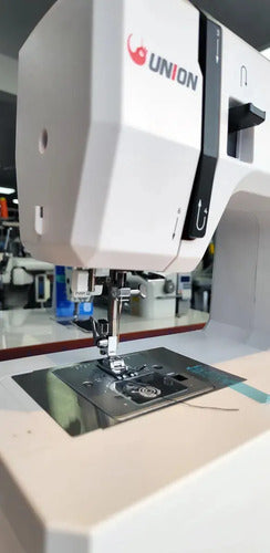 Union Un-350 Máquina De Coser Familiar 110v