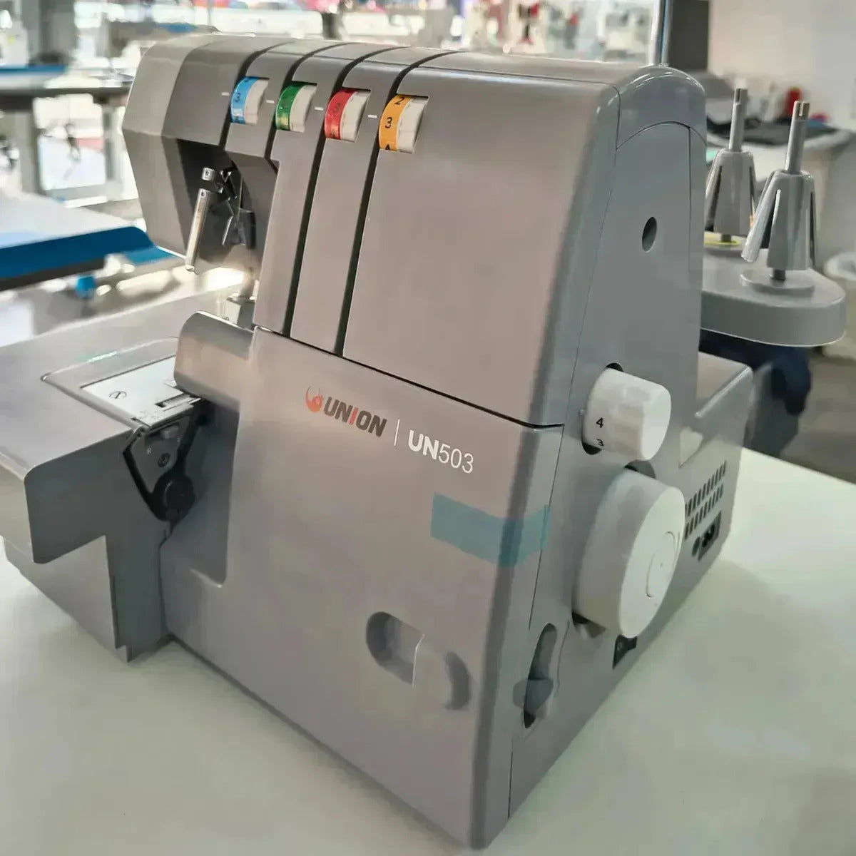 Máquina Fileteadora Union Un-503 Uso Doméstico Overlock